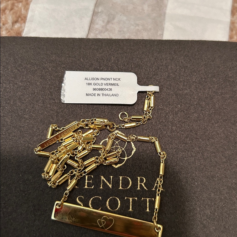 Kendra Scott Allison Pendant Necklace 18 k gold Vermeil - Picture 3 of 9